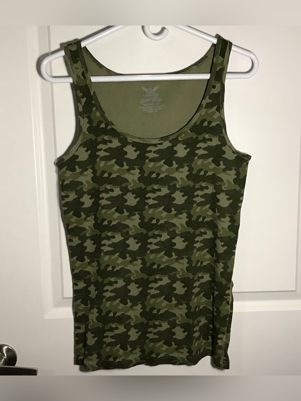Faded Glory Olive Green Camo Scoop Neck Tank XXL
